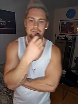 Snapshot of EddyRise- chatting on 02-26-26, 06:07 EddyRise- online show from 02-26-26, 06:07