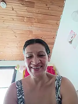 Layla Zaid online show from 05-14-26, 03:41