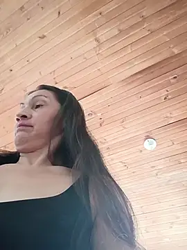 Layla Zaid online show from 06-02-26, 02:08