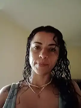 Snapshot of Sussan_keller chatting on 07-23-26, 01:42 Sussan keller online show from 07-23-26, 01:42