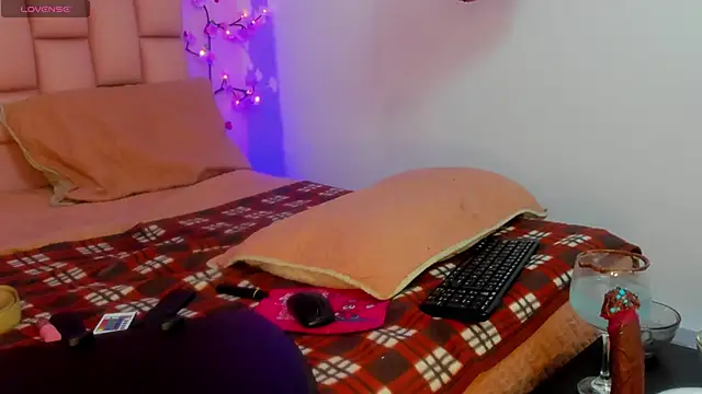 emma cg online show from 03-13-26, 07:09