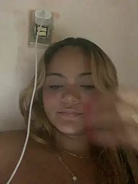 Snapshot of ayla0881 chatting on 02-21-26, 06:53 ayla0881 online show from 02-21-26, 06:53