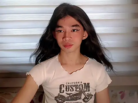 Snapshot of reinaortegax chatting on 03-29-26, 02:11 reinaortegax online show from 03-29-26, 02:11