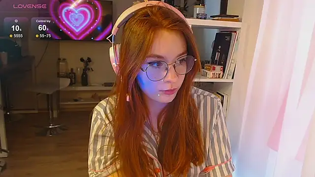 Snapshot of GhostLane chatting on 02-20-26, 11:32 GhostLane online show from 02-20-26, 11:32