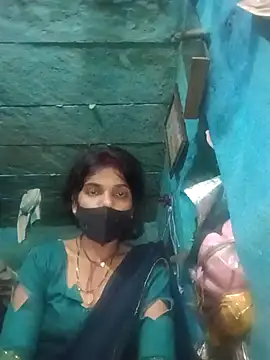 Snapshot of Desi_Couple_P chatting on 02-22-26, 04:05 Desi Couple P online show from 02-22-26, 04:05