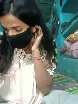 Snapshot of Desi_Couple_P chatting on 04-10-26, 03:50 Desi Couple P online show from 04-10-26, 03:50
