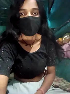 Snapshot of Desi_Couple_P chatting on 04-12-26, 12:15 Desi Couple P online show from 04-12-26, 12:15