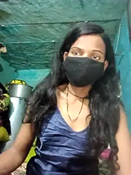 Snapshot of Desi_Couple_P chatting on 04-17-26, 03:37 Desi Couple P online show from 04-17-26, 03:37