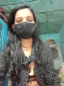 Snapshot of Desi_Couple_P chatting on 04-19-26, 12:43 Desi Couple P online show from 04-19-26, 12:43