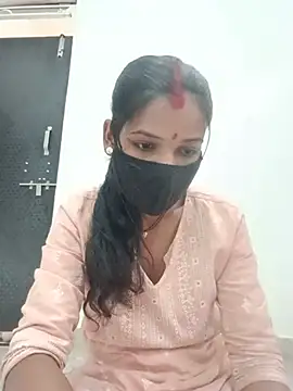 Snapshot of Desi_Couple_P chatting on 07-15-26, 10:20 Desi Couple P online show from 07-15-26, 10:20