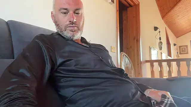 marcovik1 online show from 04-08-26, 07:30