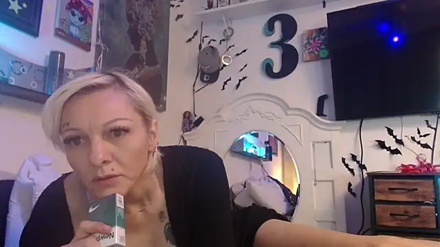 slutslave333 online show from 04-23-26, 09:39