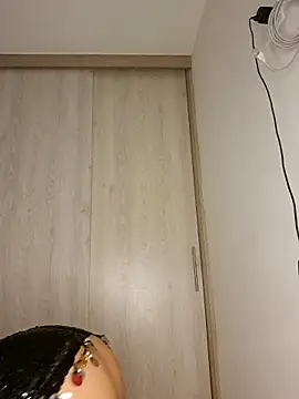 Mariana toress online show from 04-21-26, 02:51