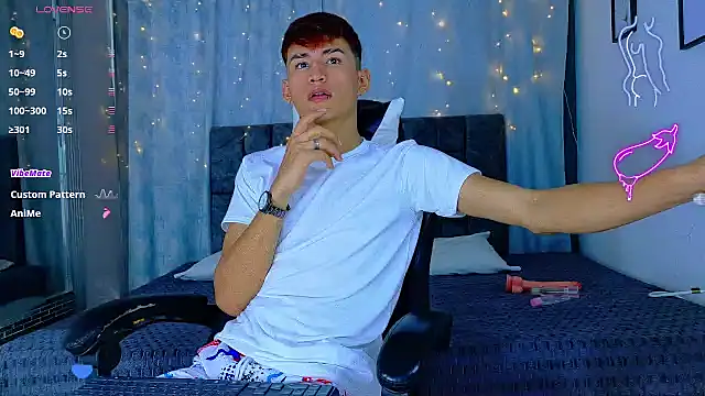 NicolasTorrez online show from 04-04-26, 09:56