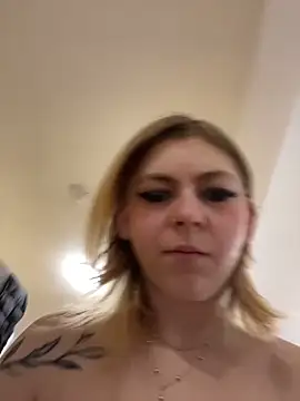 Milli-Kiss online show from 02-13-26, 10:44