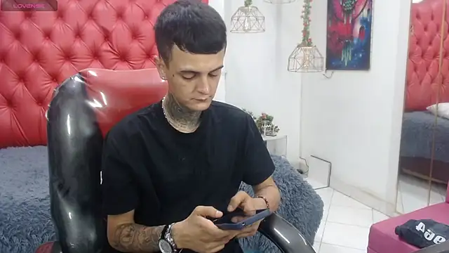 benjamin anthony online show from 04-10-26, 04:06