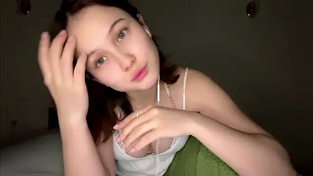 Snapshot of TrueViva chatting on 07-06-26, 05:15 TrueViva online show from 07-06-26, 05:15