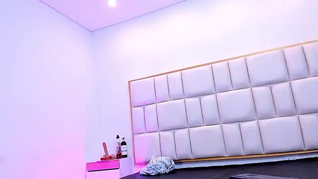 Violetta-foxx online show from 03-27-26, 07:24