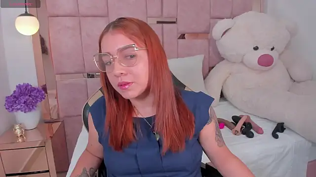 Snapshot of antonella_moon7 chatting on 07-10-26, 03:55 antonella moon7 online show from 07-10-26, 03:55
