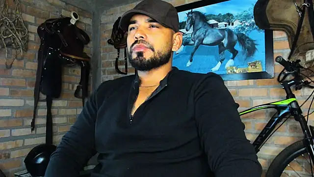 Snapshot of dominic_jonson chatting on 03-04-26, 04:18 dominic jonson online show from 03-04-26, 04:18