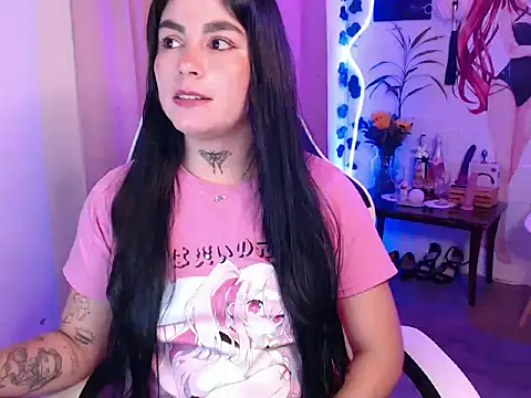 Snapshot of JanineRae chatting on 02-25-26, 08:18 JanineRae online show from 02-25-26, 08:18