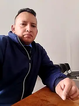 Hachi28 online show from 04-19-26, 12:04