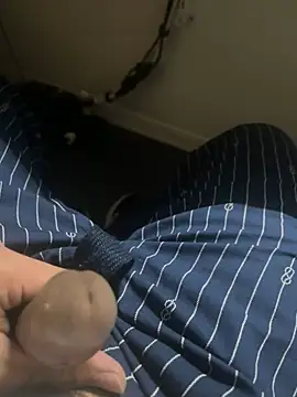 awesomemilkss online show from 04-15-26, 03:02