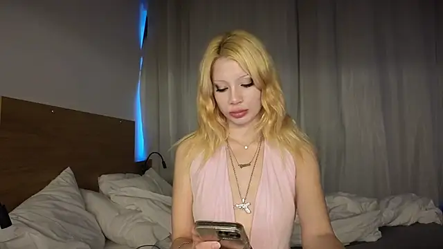 Snapshot of qualitybab chatting on 02-12-26, 09:10 qualitybab online show from 02-12-26, 09:10