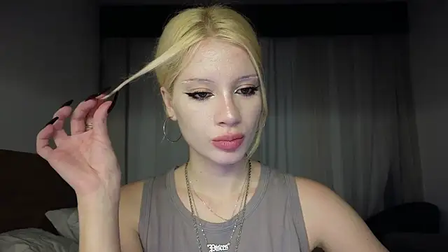 Snapshot of qualitybab chatting on 02-22-26, 10:30 qualitybab online show from 02-22-26, 10:30