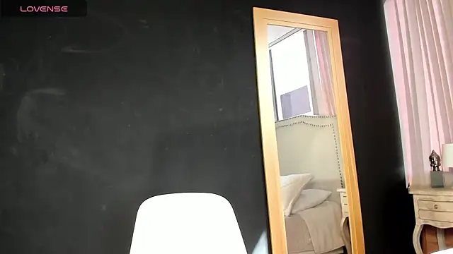 madii lenon online show from 03-14-26, 08:36