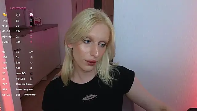 LexieWintour online show from 08-01-26, 05:12