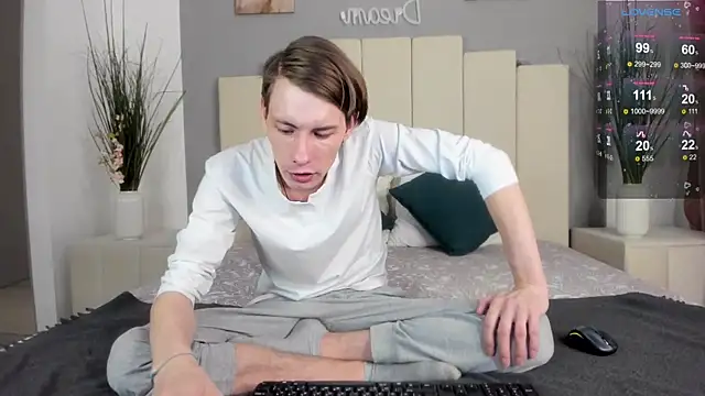 Snapshot of Erick_Wilson chatting on 03-02-25, 10:38 Erick Wilson online show from 03-02-25, 10:38