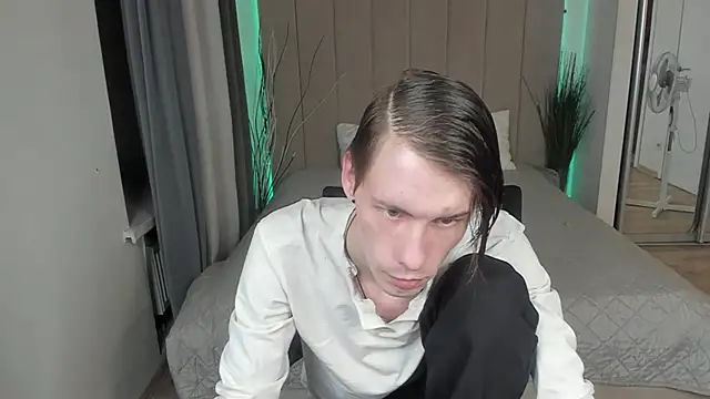 Snapshot of Erick_Wilson chatting on 03-12-25, 06:44 Erick Wilson online show from 03-12-25, 06:44