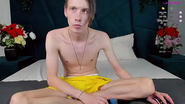 Snapshot of Erick_Wilson chatting on 03-16-25, 07:49 Erick Wilson online show from 03-16-25, 07:49