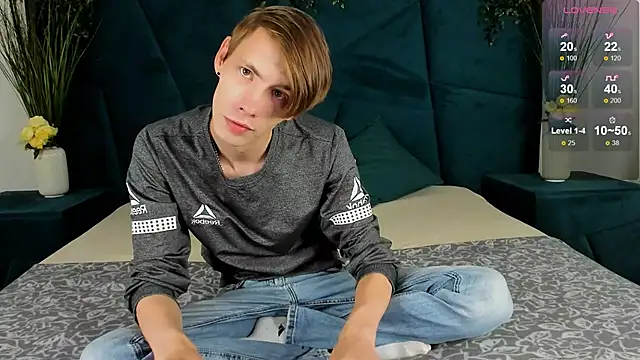 Snapshot of Erick_Wilson chatting on 09-09-25, 06:46 Erick Wilson online show from 09-09-25, 06:46