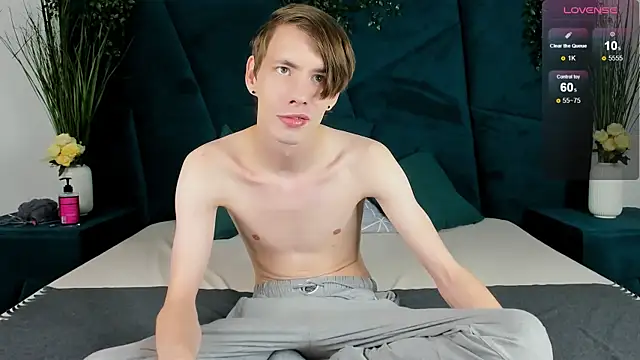 Snapshot of Erick_Wilson chatting on 09-22-25, 08:27 Erick Wilson online show from 09-22-25, 08:27