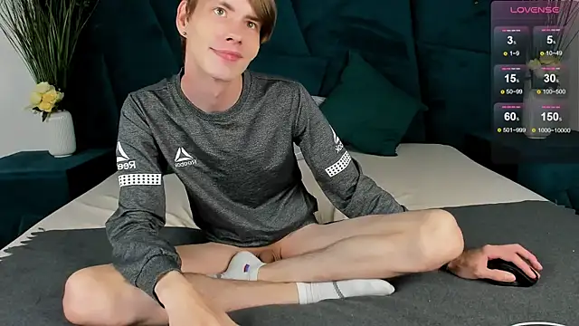 Snapshot of Erick_Wilson chatting on 09-26-25, 07:45 Erick Wilson online show from 09-26-25, 07:45