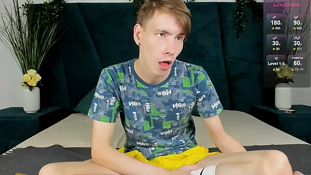 Snapshot of Erick_Wilson chatting on 11-12-25, 07:53 Erick Wilson online show from 11-12-25, 07:53