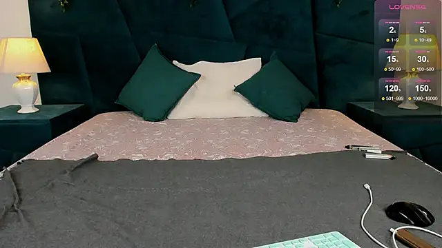 Snapshot of Erick_Wilson chatting on 11-22-25, 05:12 Erick Wilson online show from 11-22-25, 05:12