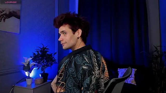 Snapshot of trevor_dreams chatting on 02-27-26, 03:34 trevor dreams online show from 02-27-26, 03:34