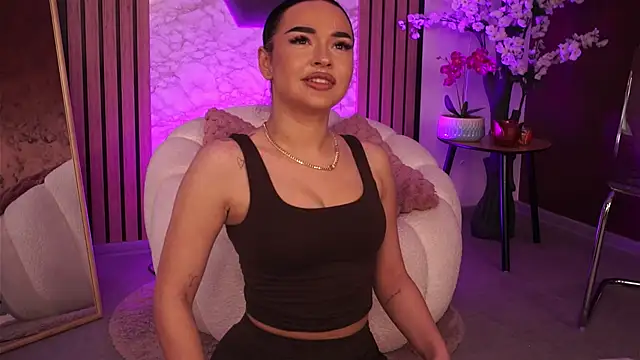 Snapshot of SashaLorrenz chatting on 06-05-26, 02:23 SashaLorrenz online show from 06-05-26, 02:23