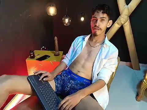 Snapshot of skinny_jean_ chatting on 06-07-26, 03:43 skinny jean online show from 06-07-26, 03:43