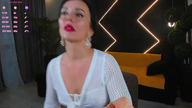 Shanita moon online show from 07-21-26, 04:20