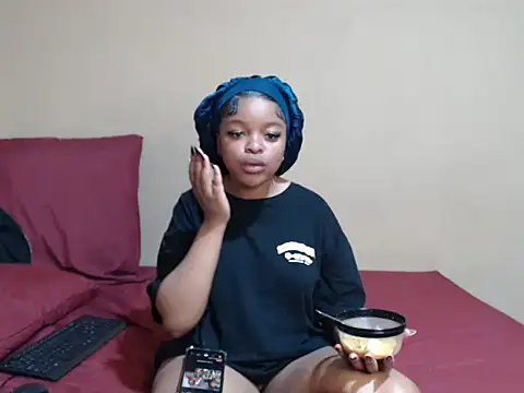 Snapshot of KinkyPxx chatting on 06-04-26, 05:13 KinkyPxx online show from 06-04-26, 05:13