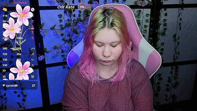 Snapshot of kitsune_little chatting on 04-22-26, 11:06 kitsune little online show from 04-22-26, 11:06