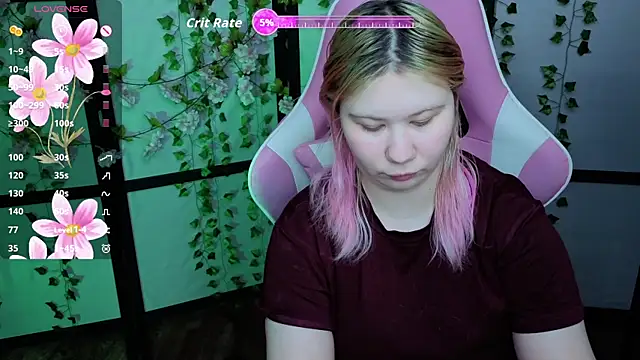 Snapshot of kitsune_little chatting on 05-09-26, 10:15 kitsune little online show from 05-09-26, 10:15