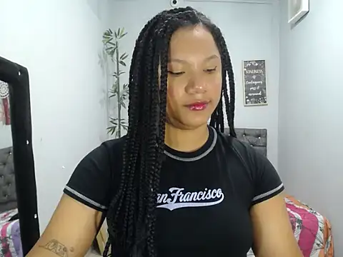 Snapshot of willowsweett chatting on 05-22-26, 11:27 willowsweett online show from 05-22-26, 11:27