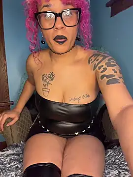 Snapshot of VelvetVixen_735 chatting on 05-24-26, 11:54 VelvetVixen 735 online show from 05-24-26, 11:54