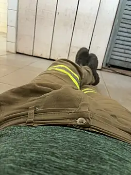 Nickysfd01 online show from 04-23-26, 04:20