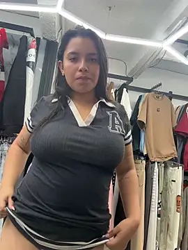 Miss Bella Flame online show from 04-06-26, 04:52